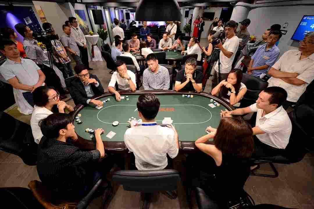 Chơi Poker tại Việt Nam
